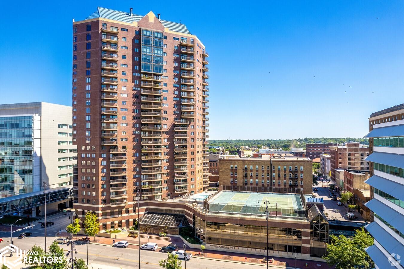 300 Walnut Street Des Moines IA 50309 Listing 300 Walnut Street Des Moines IA 50309