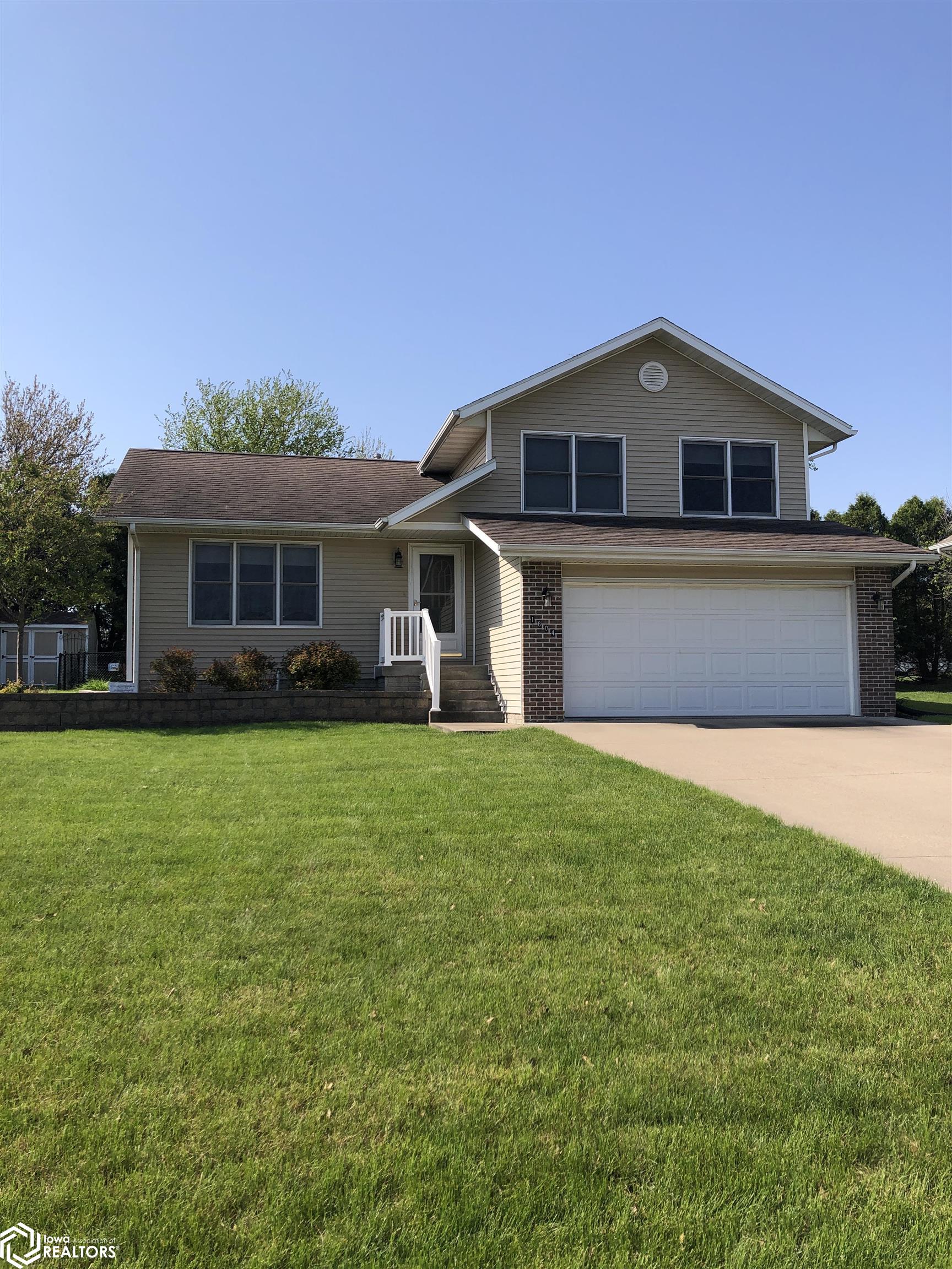 1604 Clay Court Oskaloosa IA 52577 Listing 1604 Clay Court Oskaloosa IA 52577
