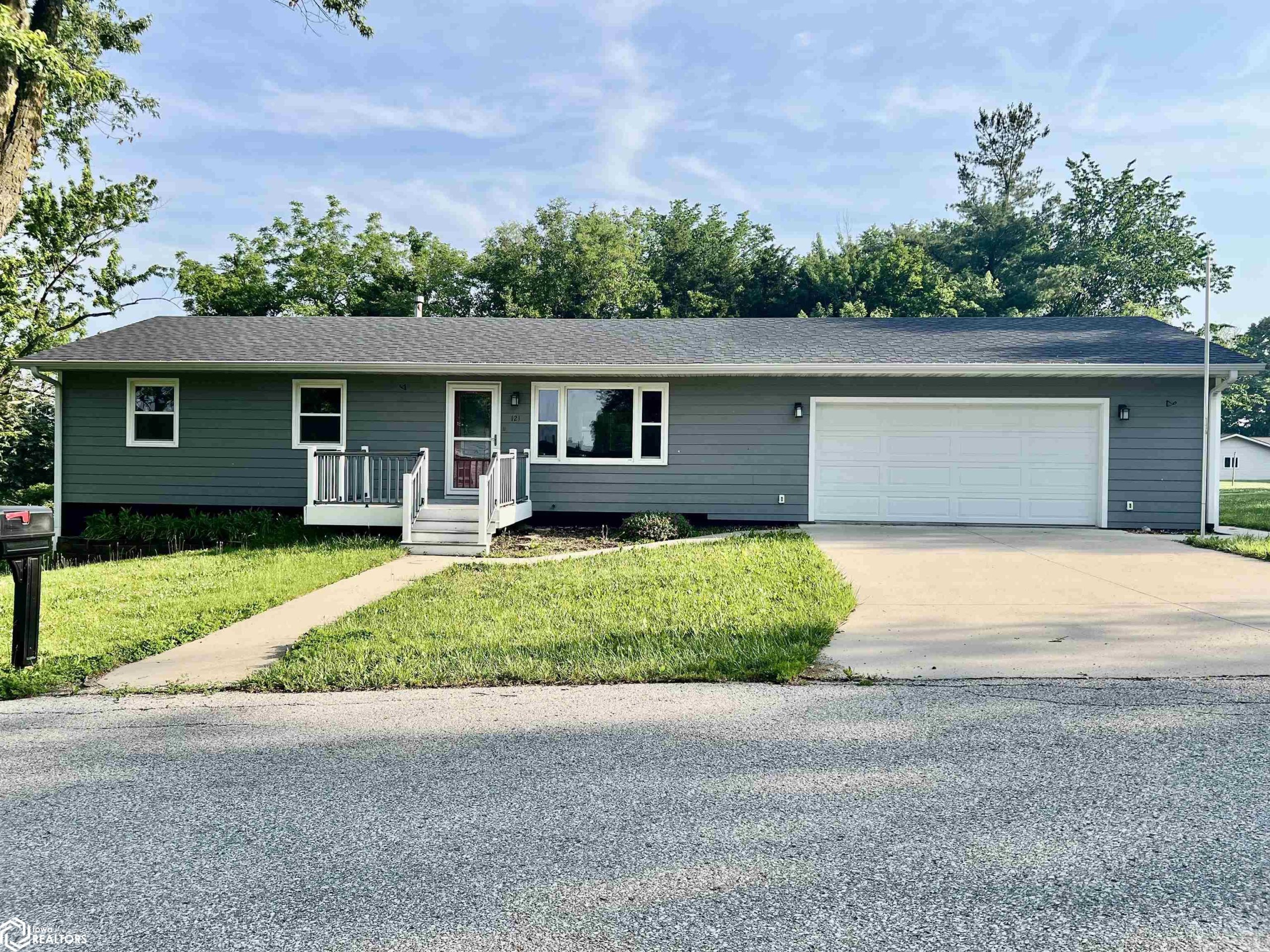 121 H Ave W Albia IA 52531 Listing 121 H Ave W Albia IA 52531