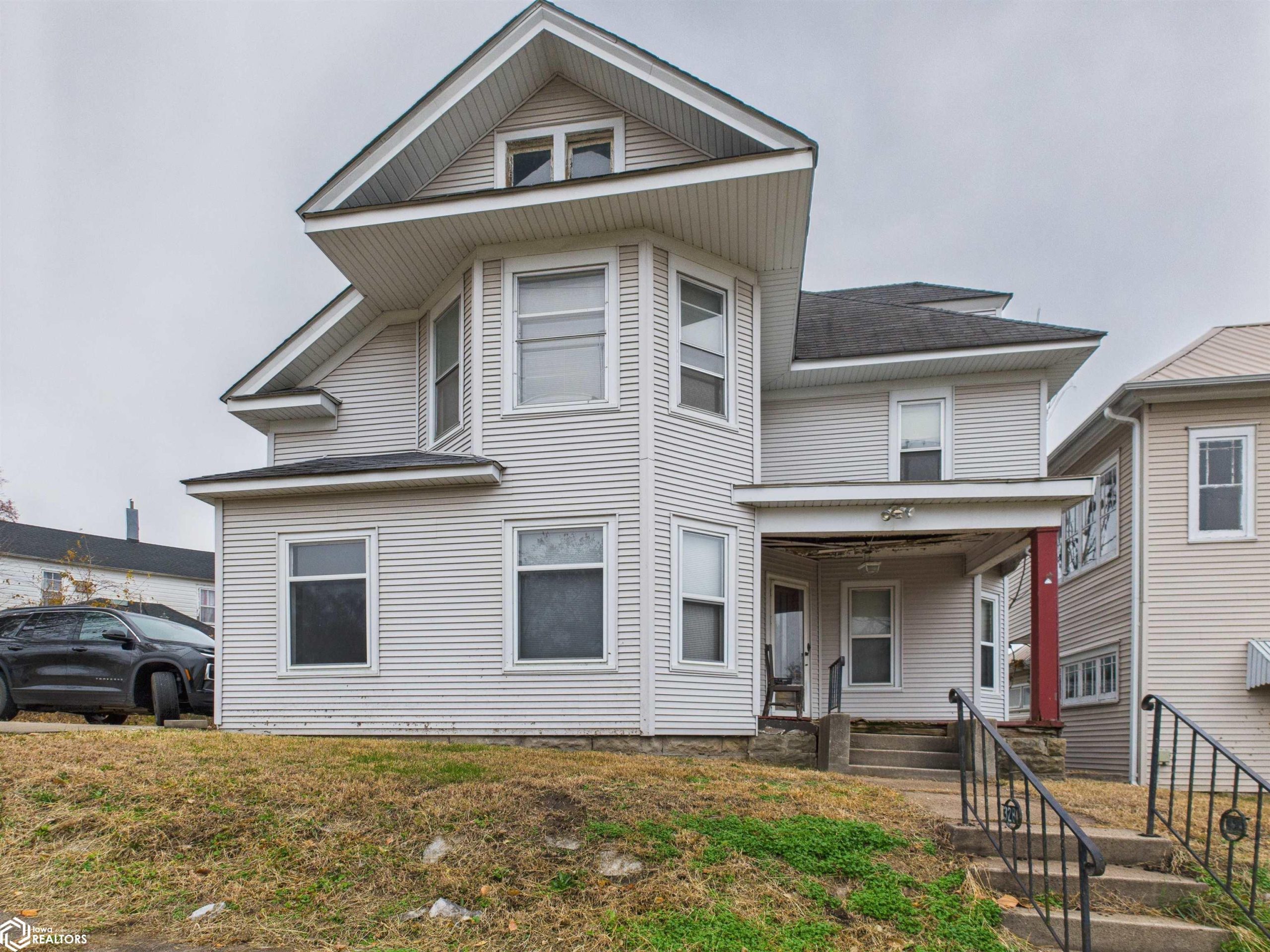 Listing 328 N Washington Street Ottumwa IA 52501